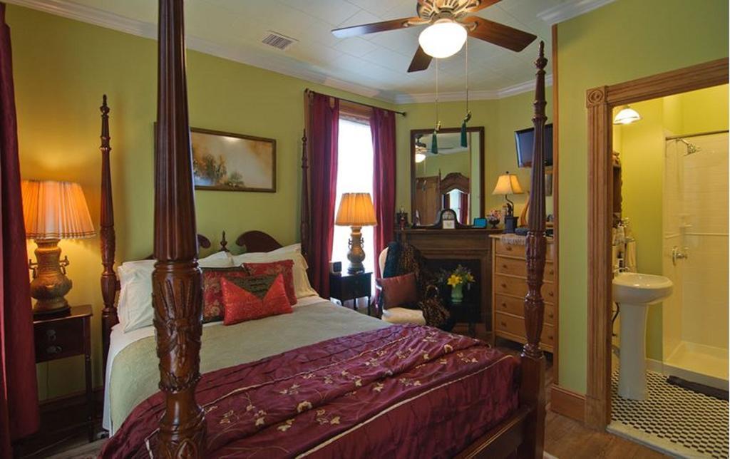 Shorecrest Bed And Breakfast Southold Ruang foto